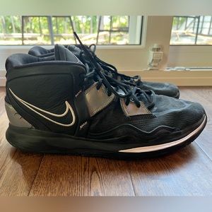 2022 Kyrie Irving basketball shoes